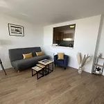 Appartement 2 Pièces Avec Balcon, 4 Couchages à - Fr-1-224c-319 *